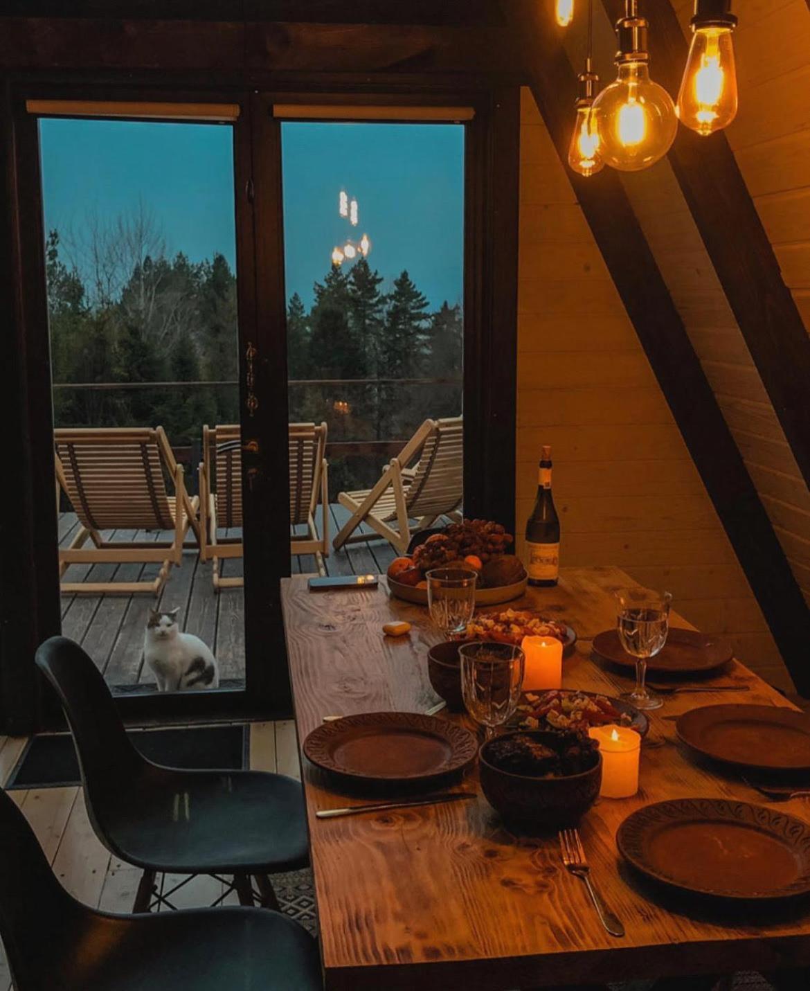 The Sunset будиночок з чаном чан не входить у вартість Ferienhaus Zhuraky