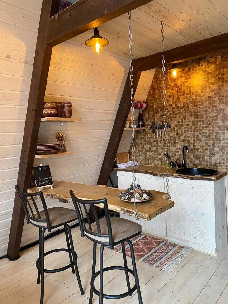 Ferienhaus The Sunset будиночок з чаном чан не входить у вартість Zhuraky